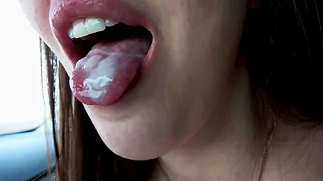 Thothd videos de Esposa cachonda en pantalones cortos metida tiene sexo con su marido