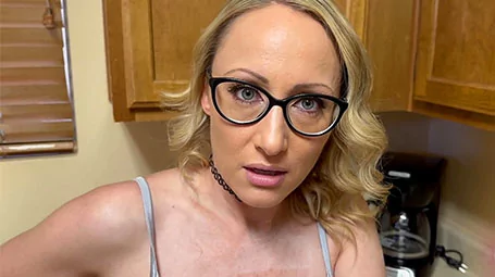 Thothd videos de Vídeo de Mia Khalifa sexo caliente a cuatro patas